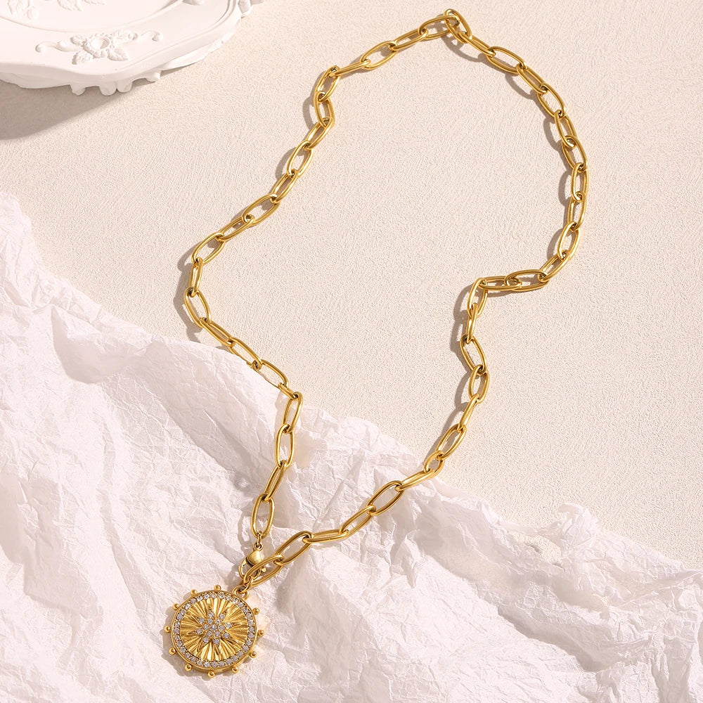 Daphne Star Necklace
