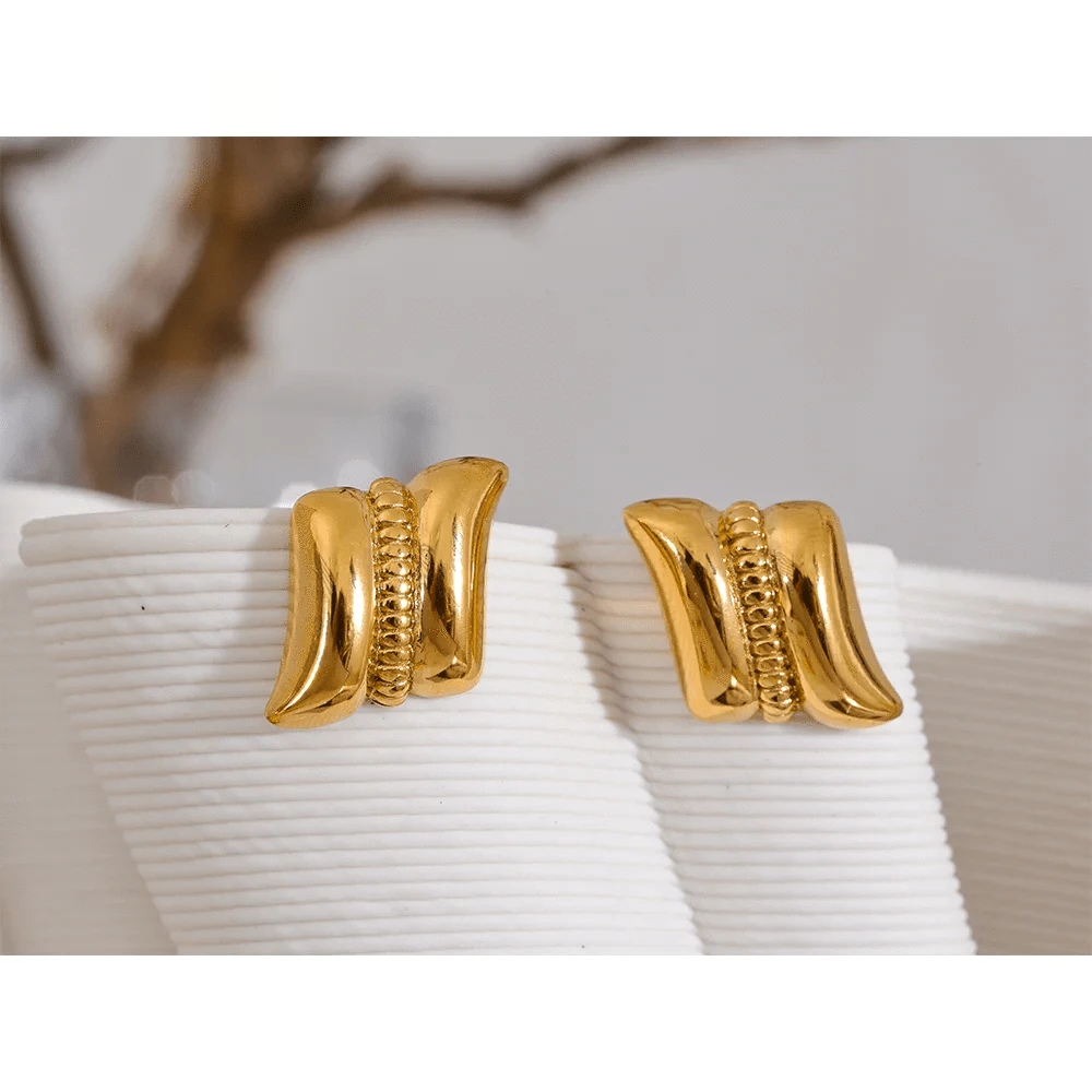 Clara Gold Earrings