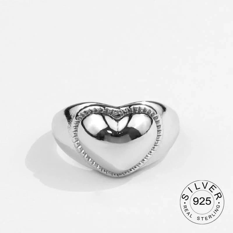 Retro Heart 925 Sterling Silver Ring - Women's Jewelry
