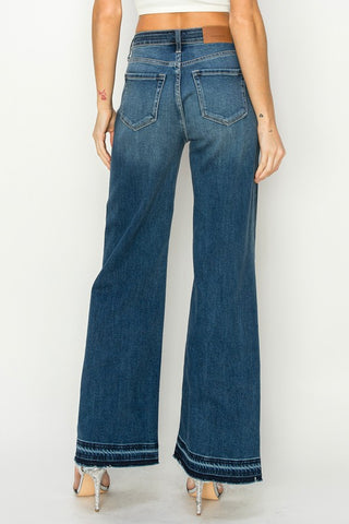 Close-up Back details of High-Rise Relaxed Wide-Leg Jeans