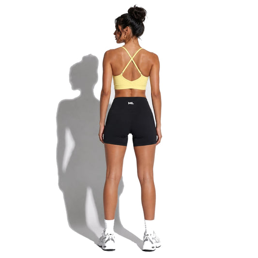Set — Infinity bra yellow back + Legging Shorts black back on-model 2048