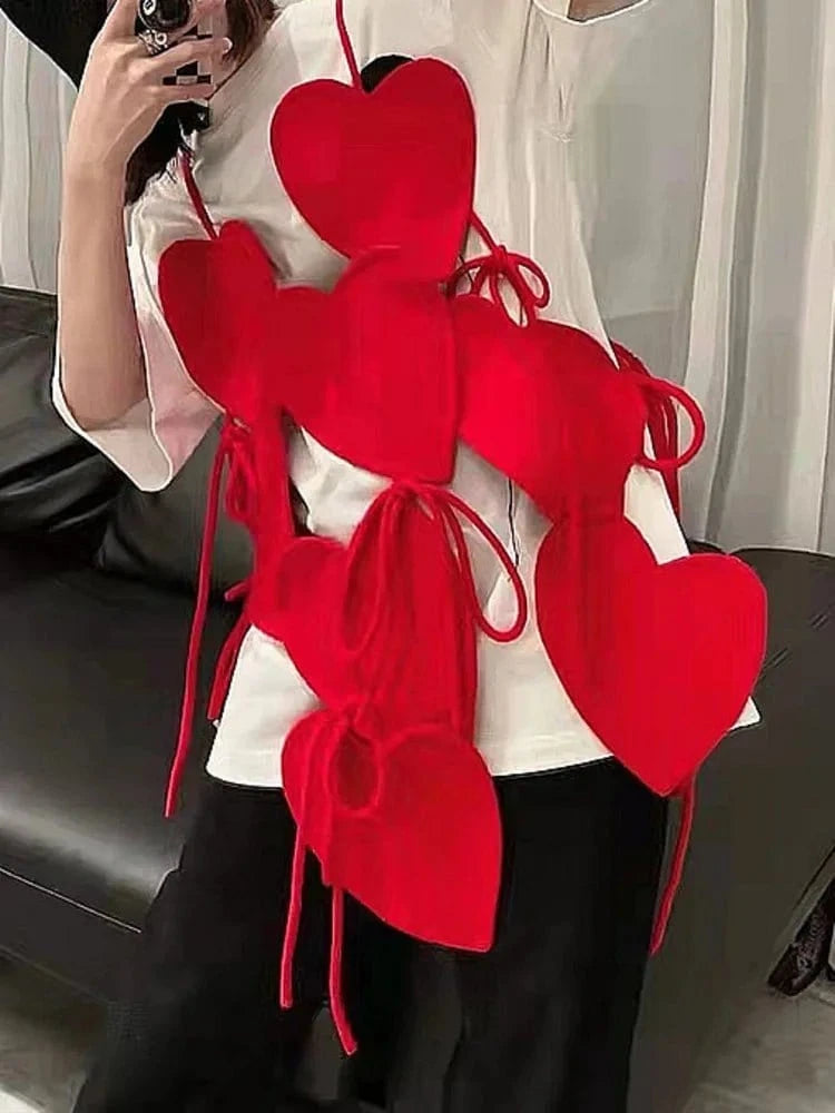 3D Red Heart Strings