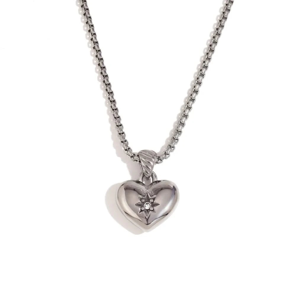 Chic Pearl & Zircon Heart Necklace