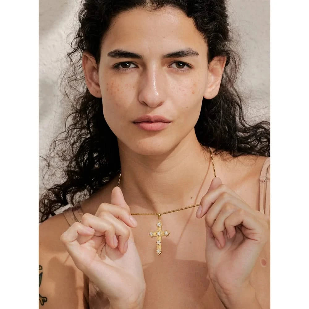 Cross Pendant Necklace 