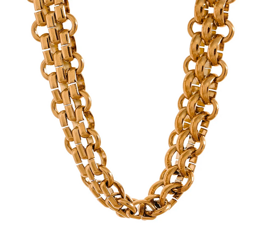 Curb Chain close-up image