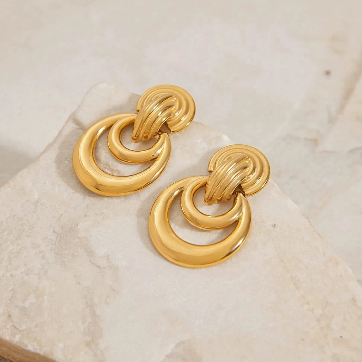 Geometric Gold Earrings – Stylish Daily Wear