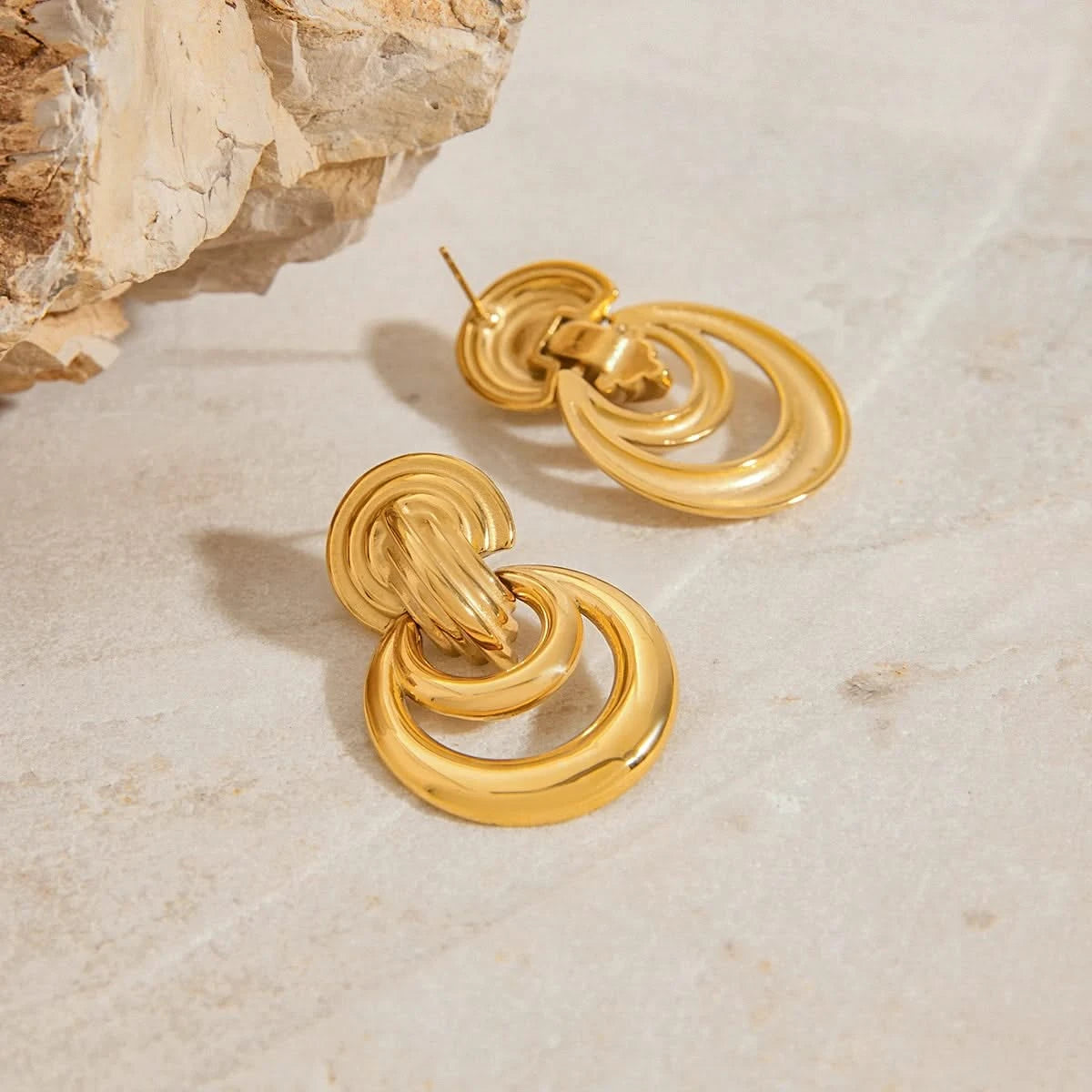 Geometric Gold Earrings – Stylish Daily Wear