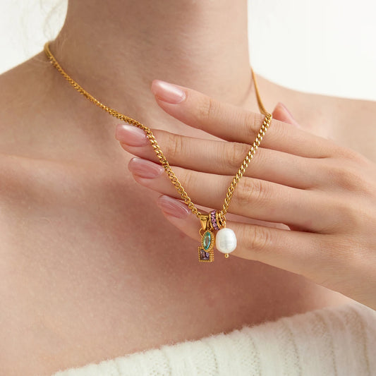 Lucky Zircon Pearl Geometric Pendant Necklace