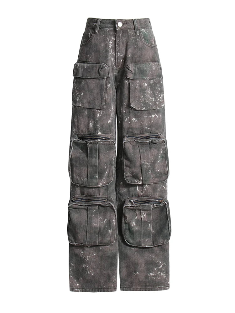 Front details of Camo Multi-Pockets Wide-Leg Pants