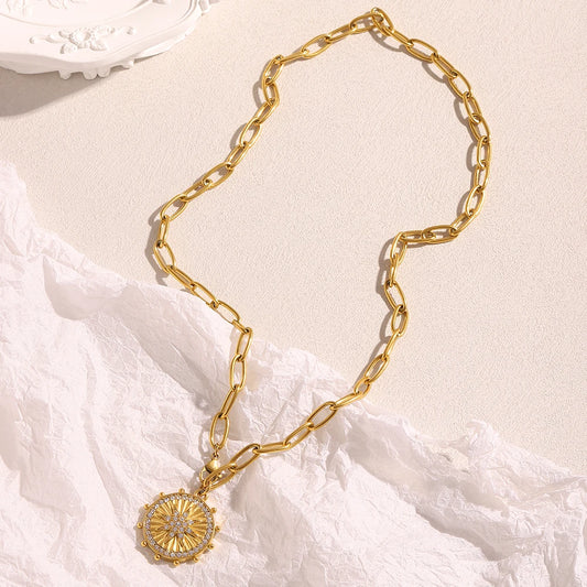 Daphne Star Necklace