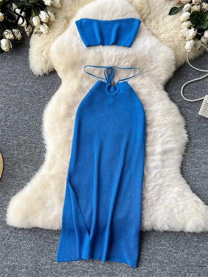 Conjunto de top corto sin tirantes y falda con abertura