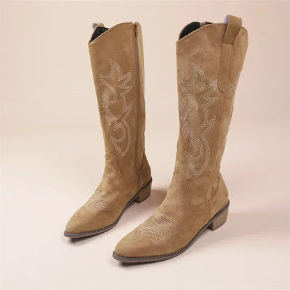 Botas vaqueras bordadas estilo western: elegantes botas de tacón alto 