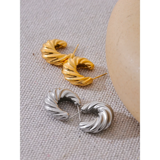 Chunky Twisted Rope Hoop Earrings - close up of jewelry details