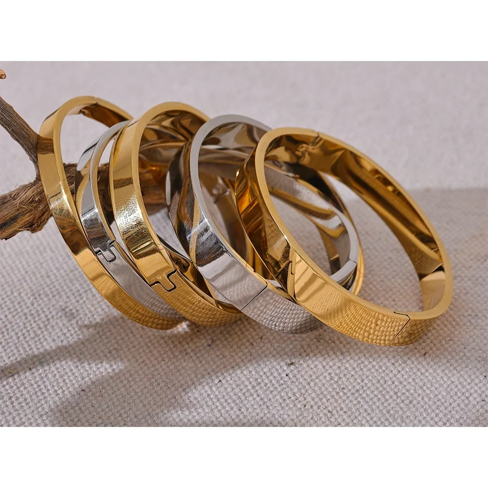 Side details of Gold and Silver Multiple Bangles