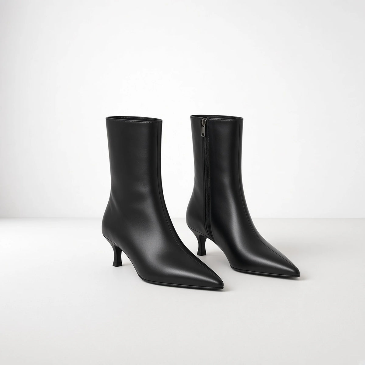 Pointed Cat Heel Boots — black front