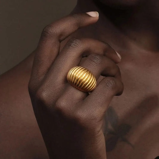 Chic Gold Striped Ring - Trendy Party Jewelry