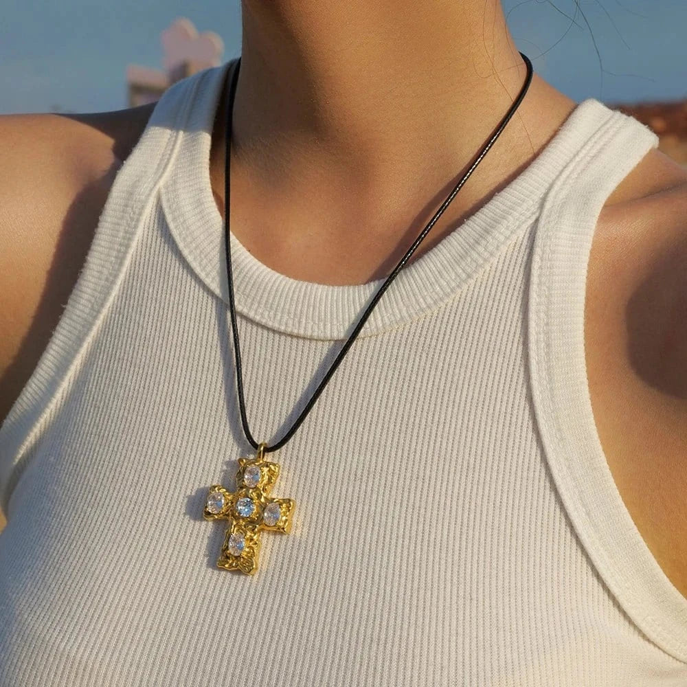 Cross My Heart Rope Necklace