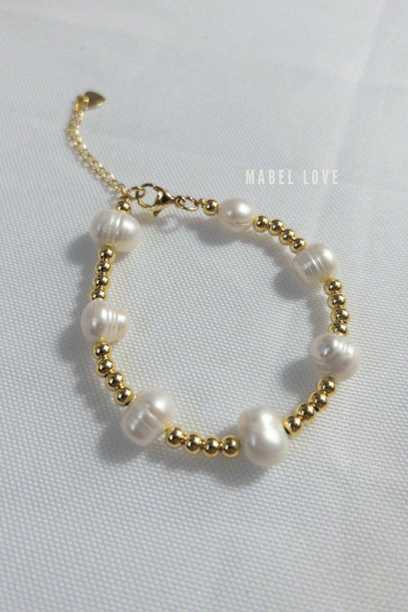 Elegant Gold & White Pearl Bracelet