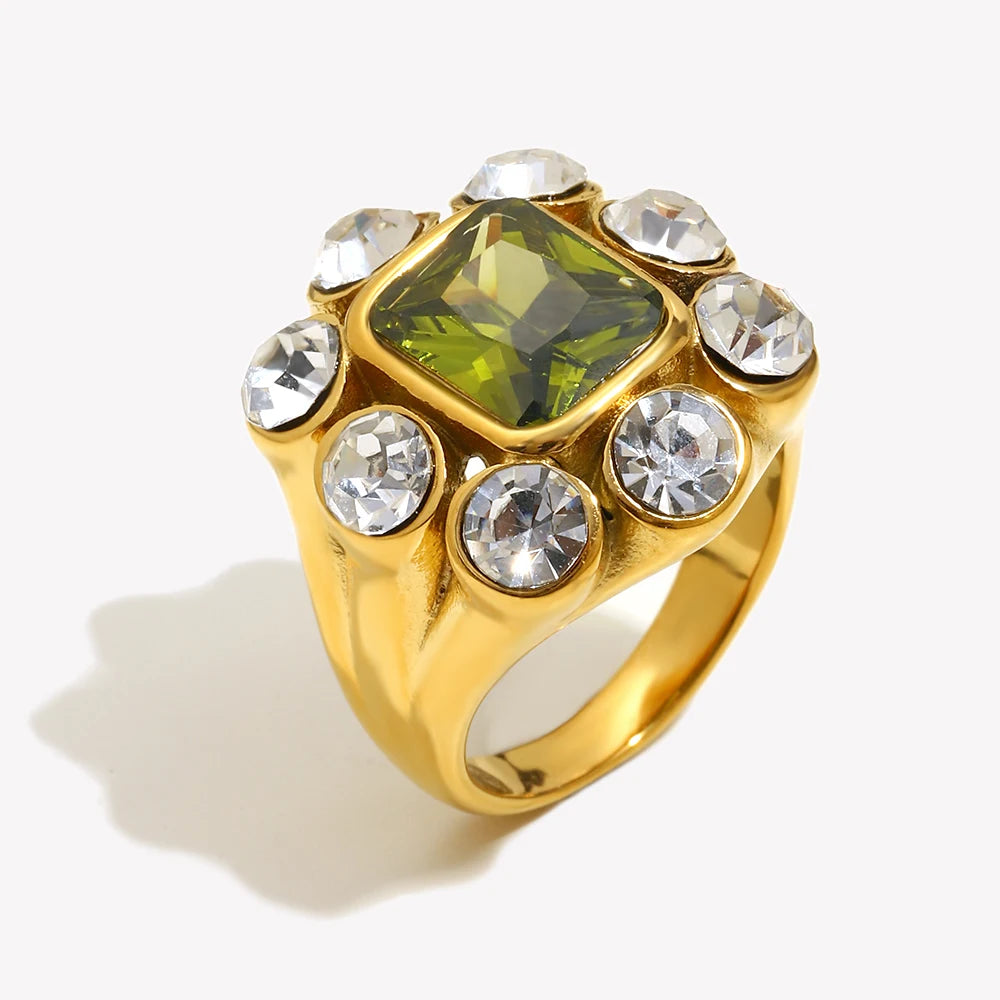 emerald cocktail ring