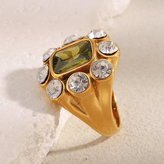 emerald cocktail ring