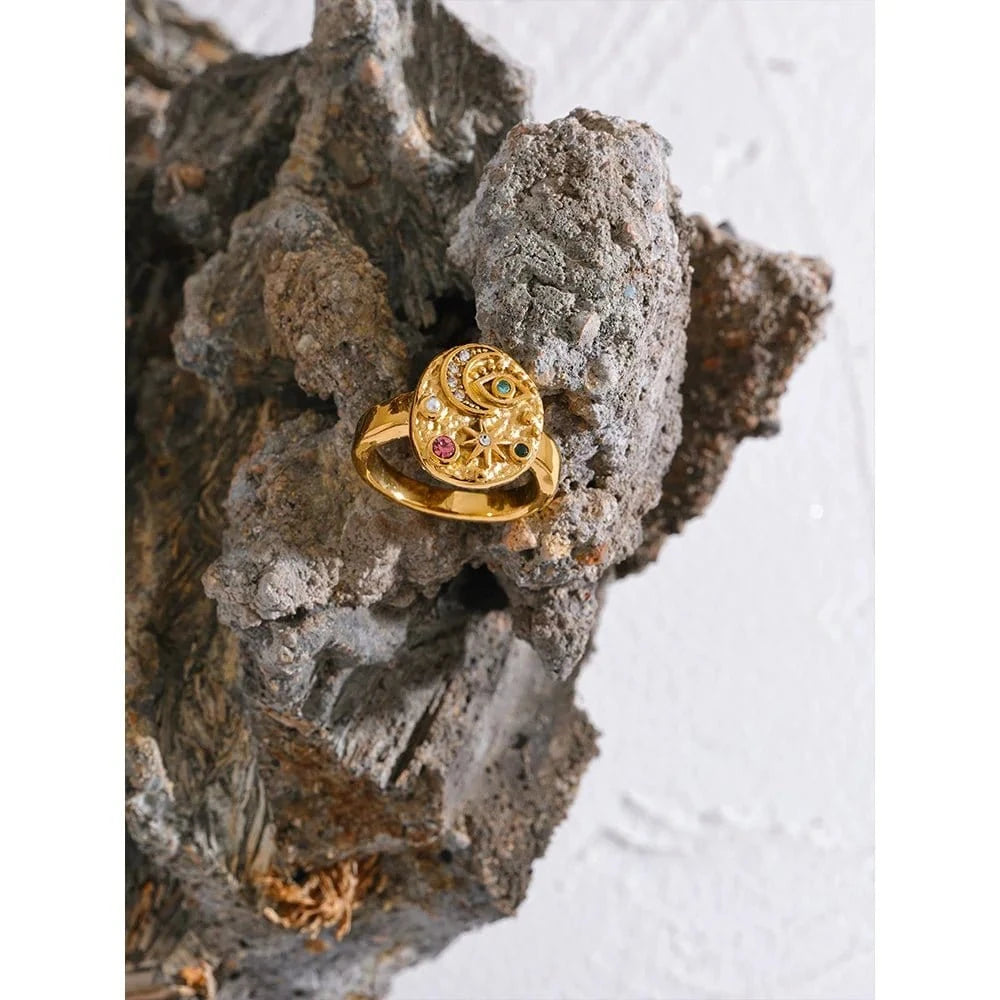 Gold Moon Eye Ring