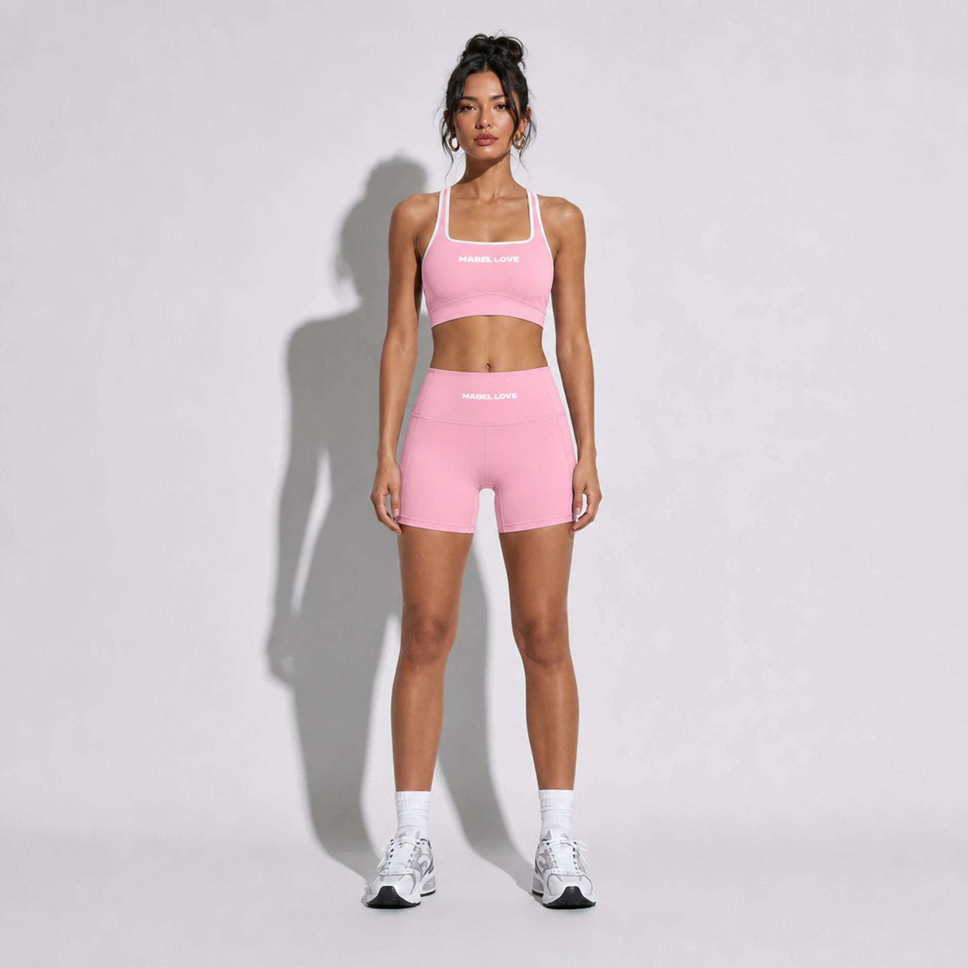 Set — High Support bra + Legging Shorts pink front on-model 2048