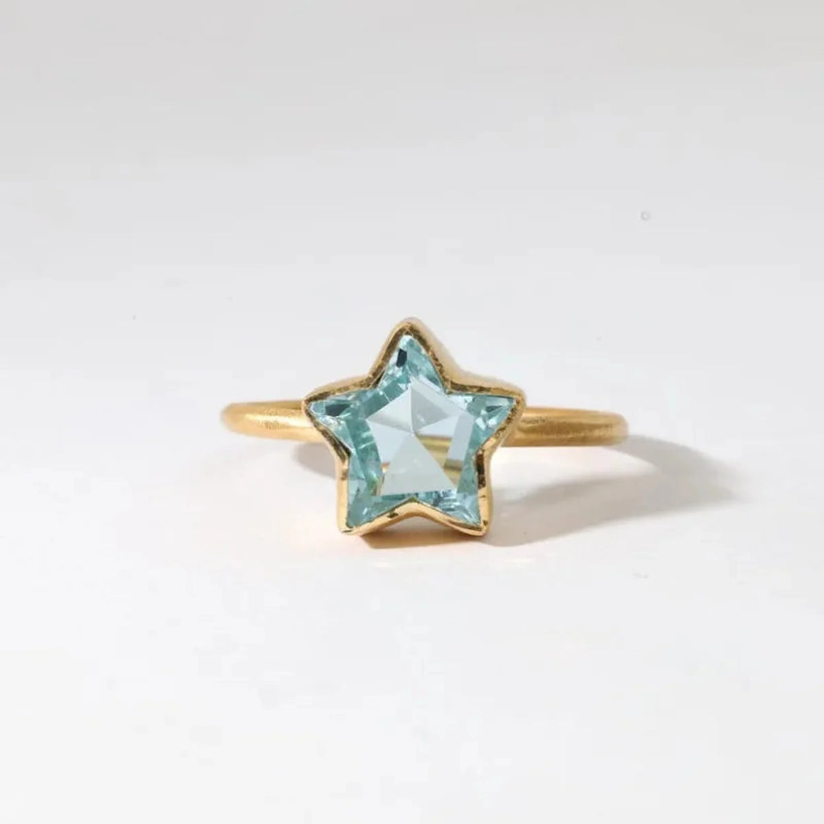 Star Cut Blue Stone Ring — lifestyle 04