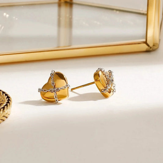 "Love Heart Silver Chain Stud Earrings - Minimalist Style"