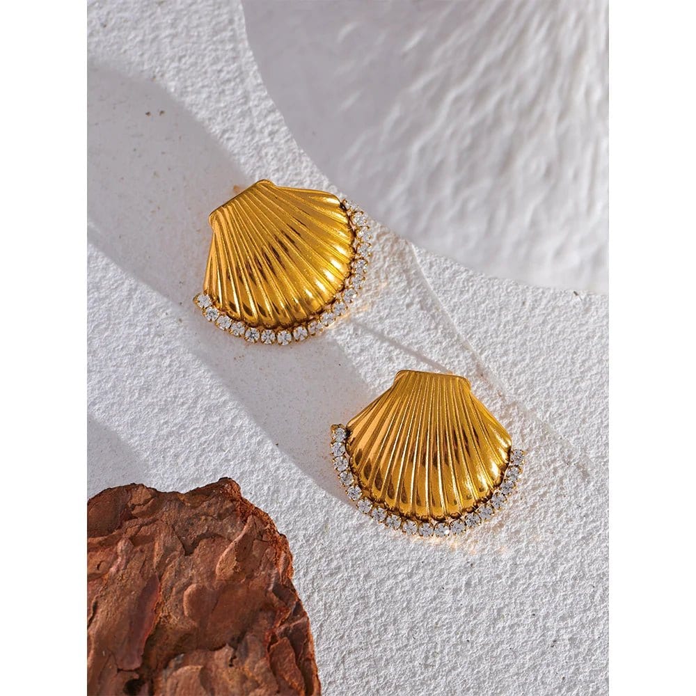 Metal Shell Stud Earrings made of Stainless Steel