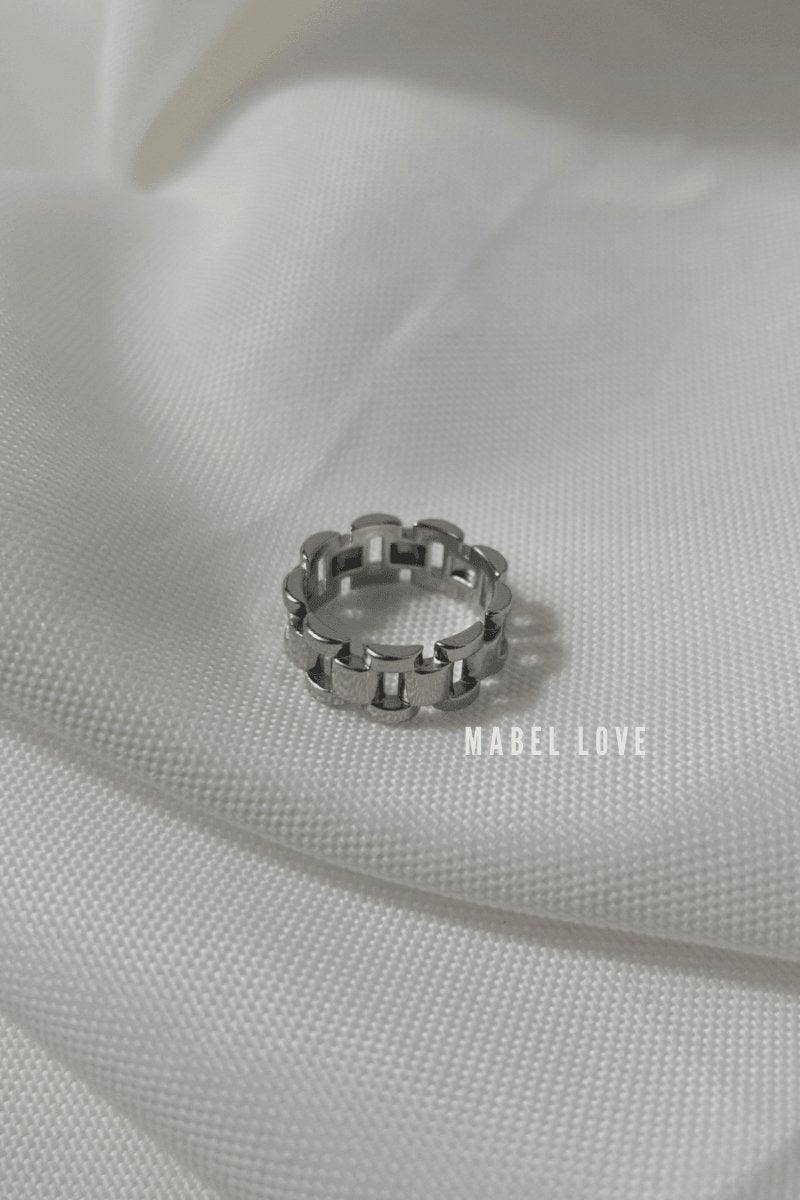 Silver Chain Ring