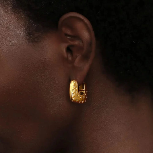 SQUARE HOOP EARRINGS SIDE VIEW