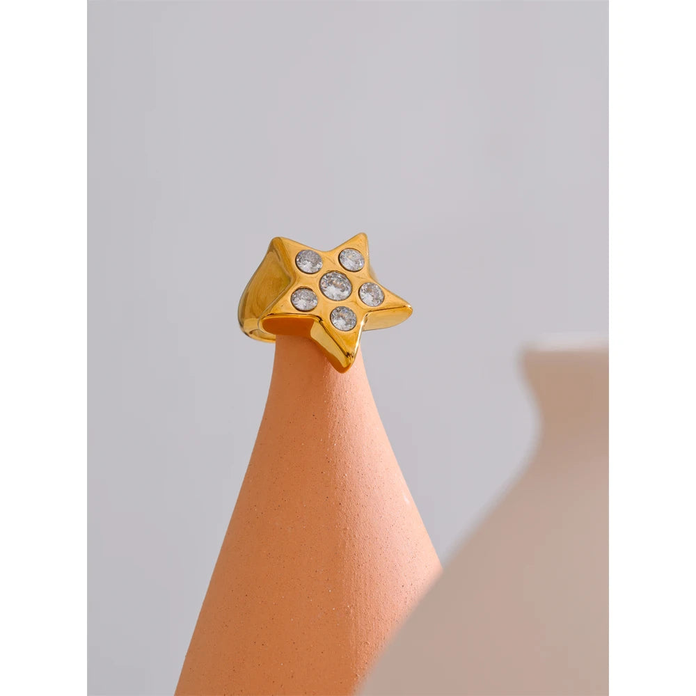 star cocktail ring