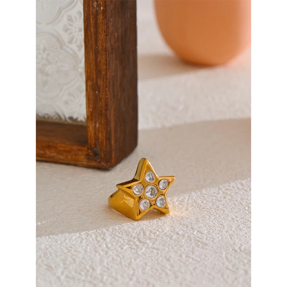 star cocktail ring