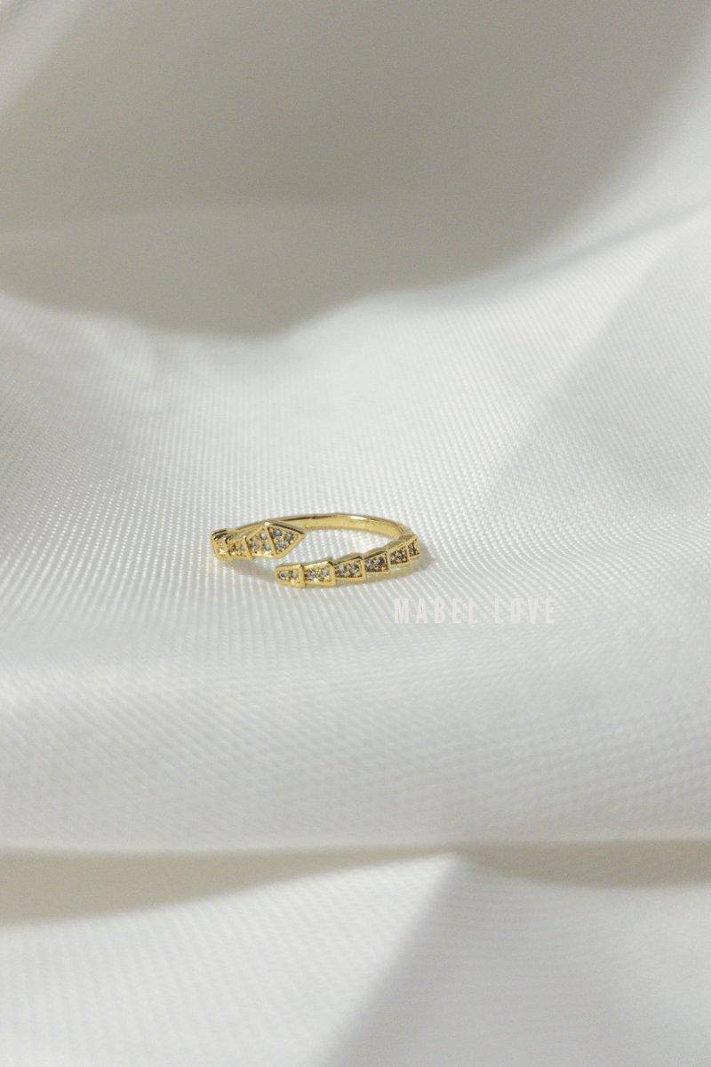 Textured Snake Gold Ring