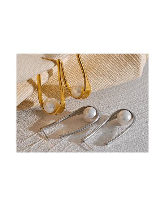 Utopia Pearls Hoop Earrings — view 3