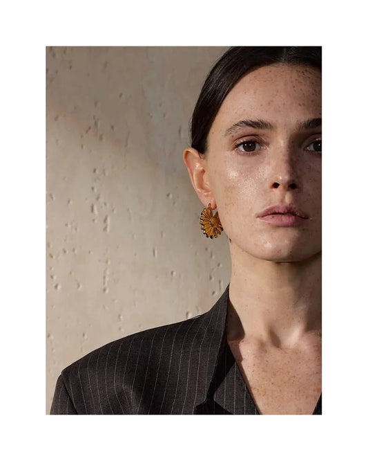 Sunlit Daisy Hoop Earrings — gold view 3
