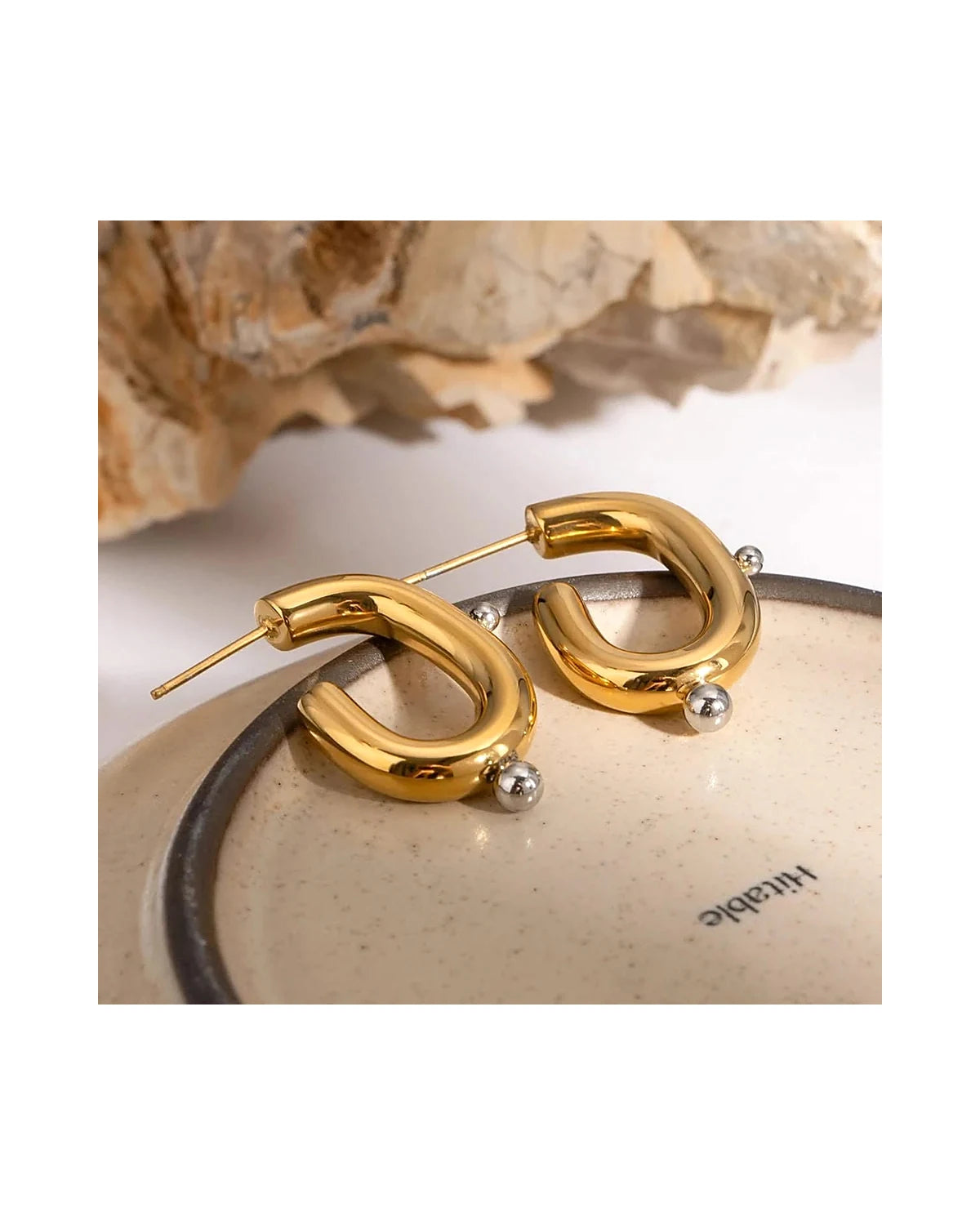 Elegant Gold/Silver Statement Earrings - Fashionable Women's Accessories — view 5