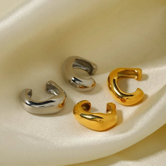 Wave ear cuff